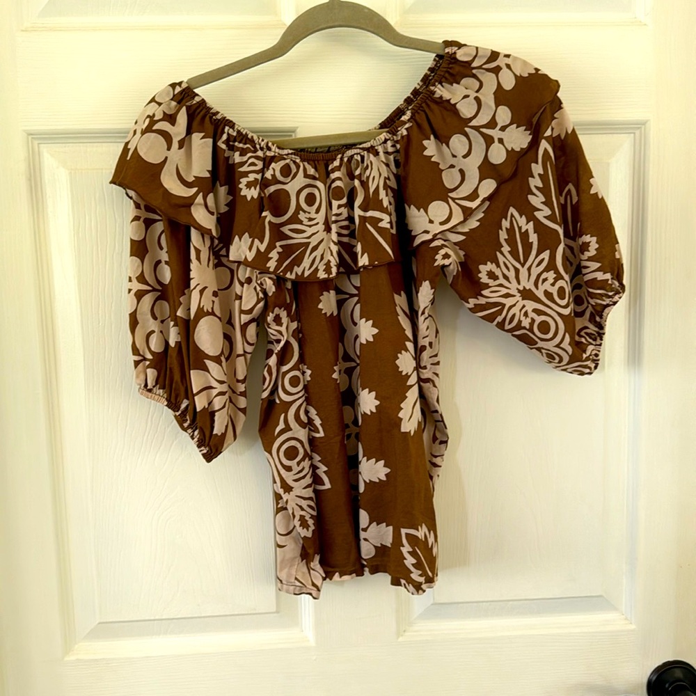 Vintage Mamo Howell shirt. Size 10z brown and cream